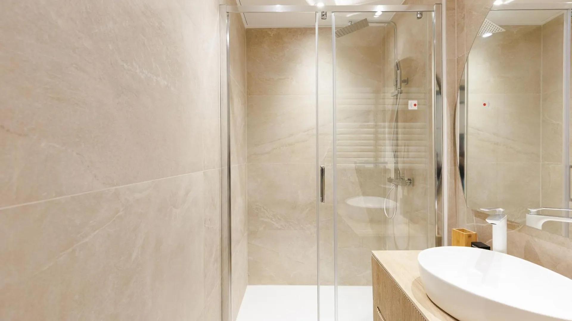Palais Miramar Yourhosthelper Cannes 0*,  França